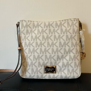 Michael Kors Messenger Crossbody Bag